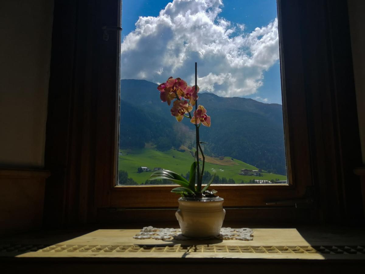 Отель Gasthaus Weisskugel Маллес-Веноста Экстерьер фото